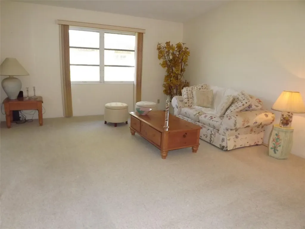 6083 Millington Way Delray Beach FL 33484