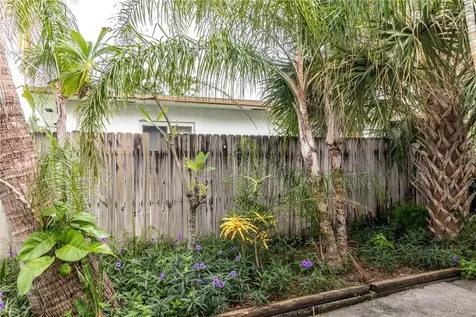 523 NE 2nd Avenue Fort Lauderdale FL 33301