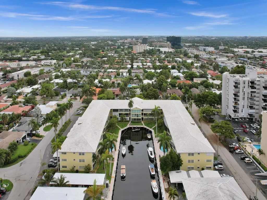 3000 NE 48th Street Fort Lauderdale FL 33308