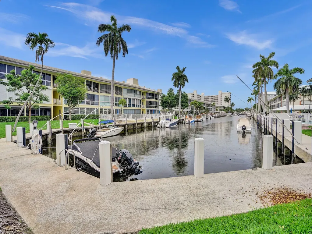 3000 NE 48th Street Fort Lauderdale FL 33308