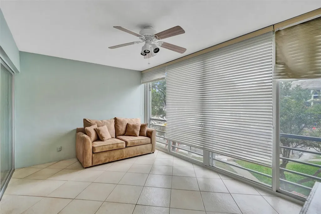 3000 NE 48th Street Fort Lauderdale FL 33308