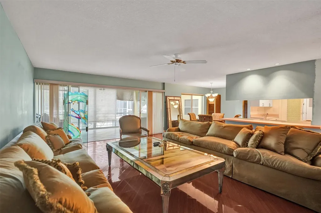 3000 NE 48th Street Fort Lauderdale FL 33308