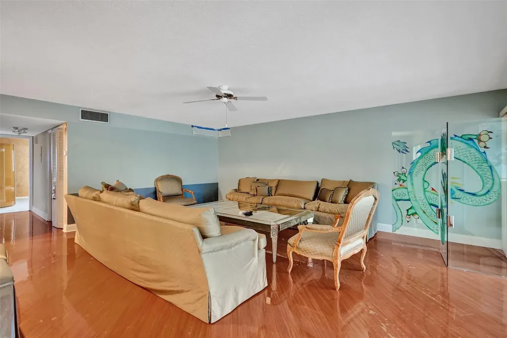3000 NE 48th Street Fort Lauderdale FL 33308