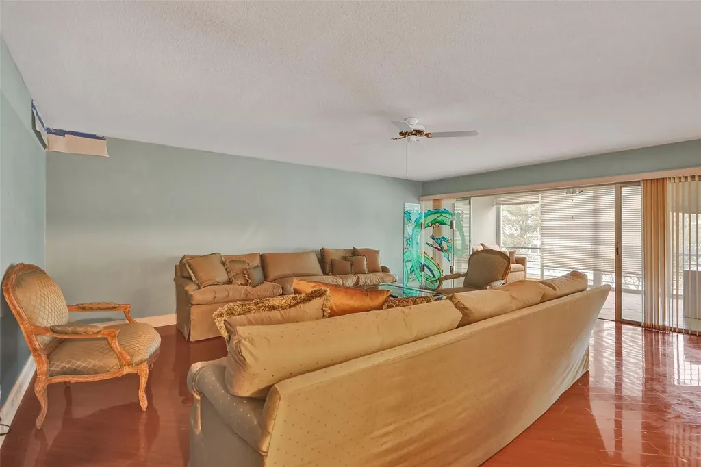 3000 NE 48th Street Fort Lauderdale FL 33308