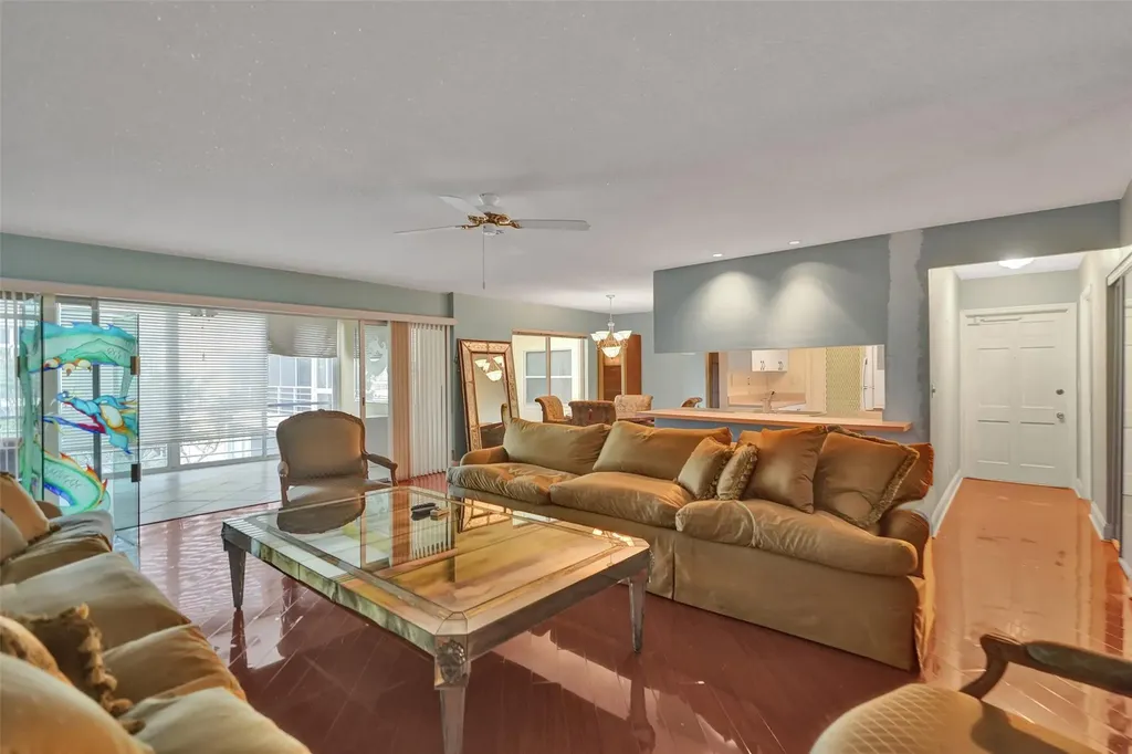 3000 NE 48th Street Fort Lauderdale FL 33308