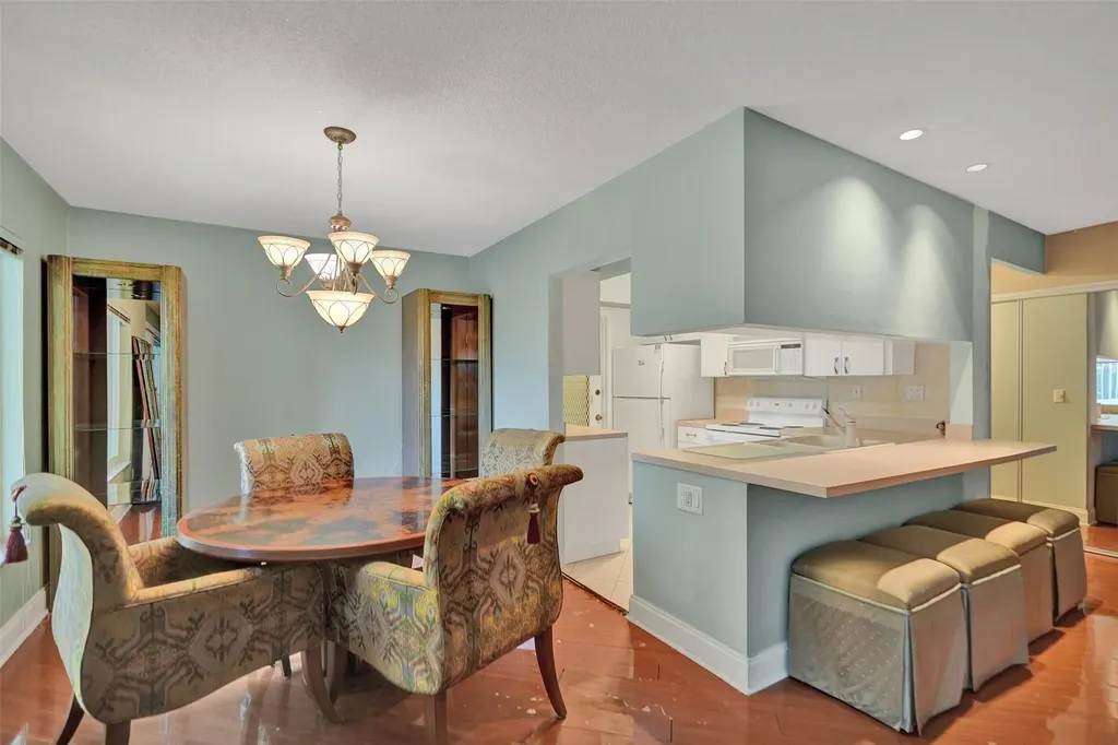 3000 NE 48th Street Fort Lauderdale FL 33308
