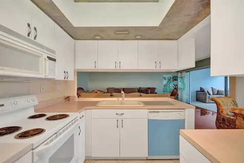 3000 NE 48th Street Fort Lauderdale FL 33308