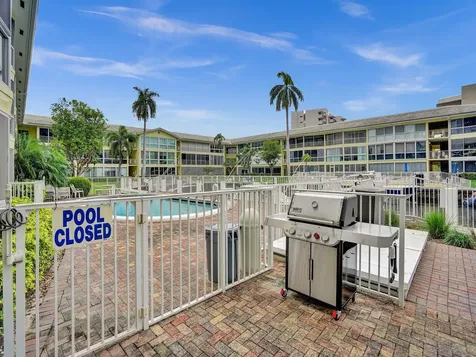 3000 NE 48th Street Fort Lauderdale FL 33308