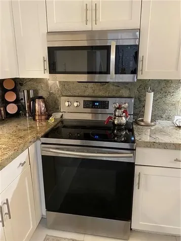 21135 Helmsman Drive Miami FL 33180