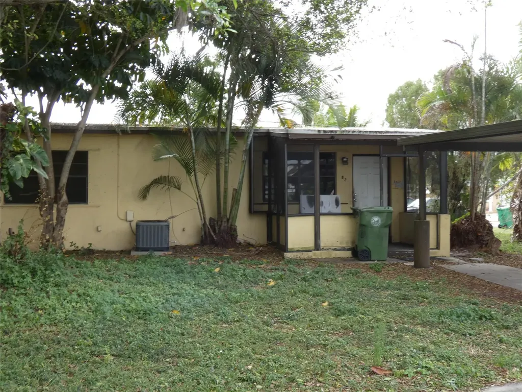 82 Tortuga Road Palm Springs FL 33461