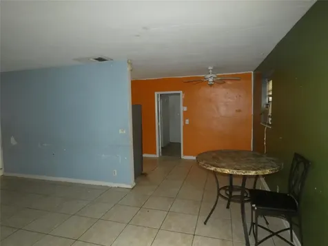 82 Tortuga Road Palm Springs FL 33461