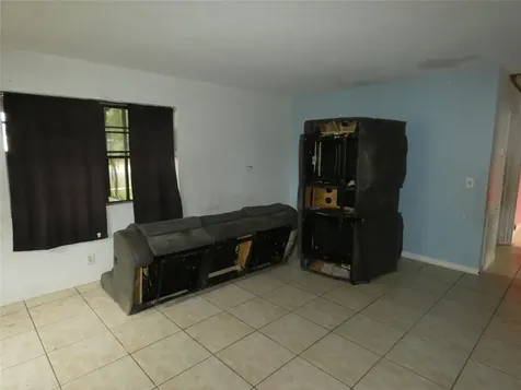 82 Tortuga Road Palm Springs FL 33461