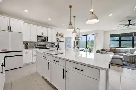 2118 Appleton Circle Oakland Park FL 33309