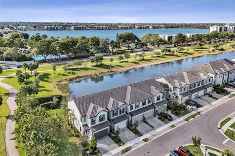 2118 Appleton Circle Oakland Park FL 33309