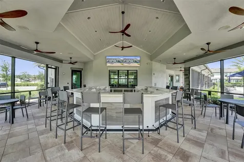 2118 Appleton Circle Oakland Park FL 33309