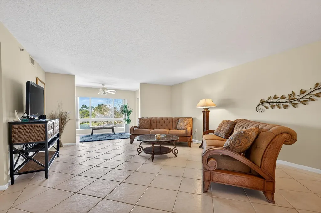 5906 Crystal Shores Drive Boynton Beach FL 33437