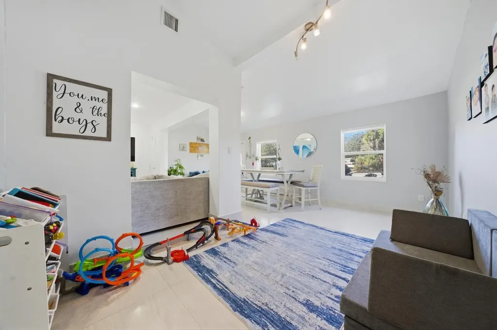 1308 SW 17th Avenue Fort Lauderdale FL 33312