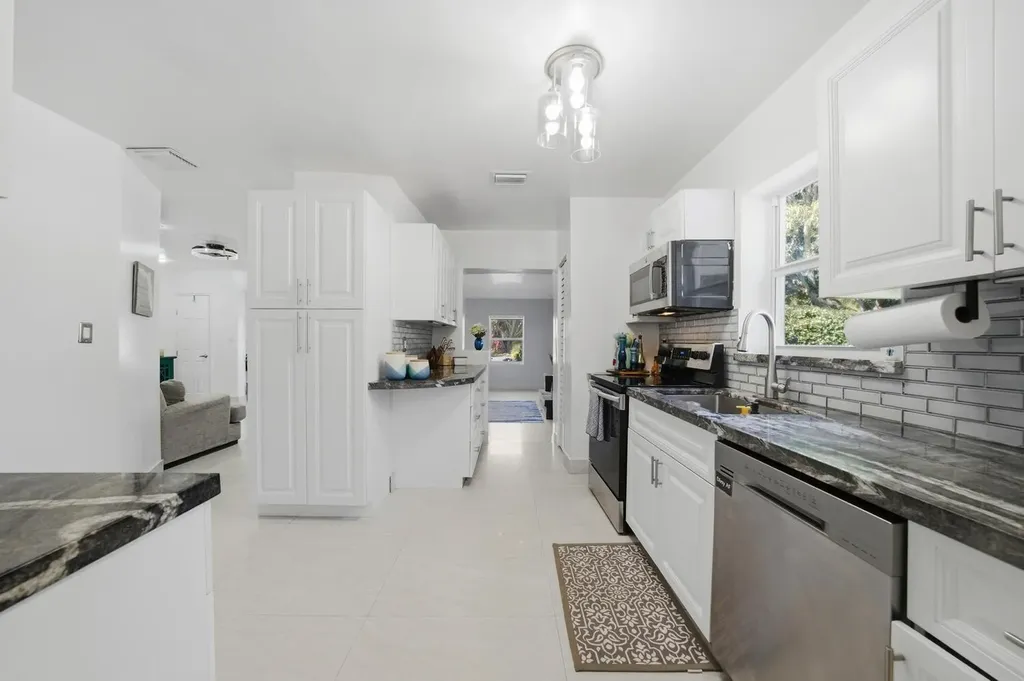 1308 SW 17th Avenue Fort Lauderdale FL 33312