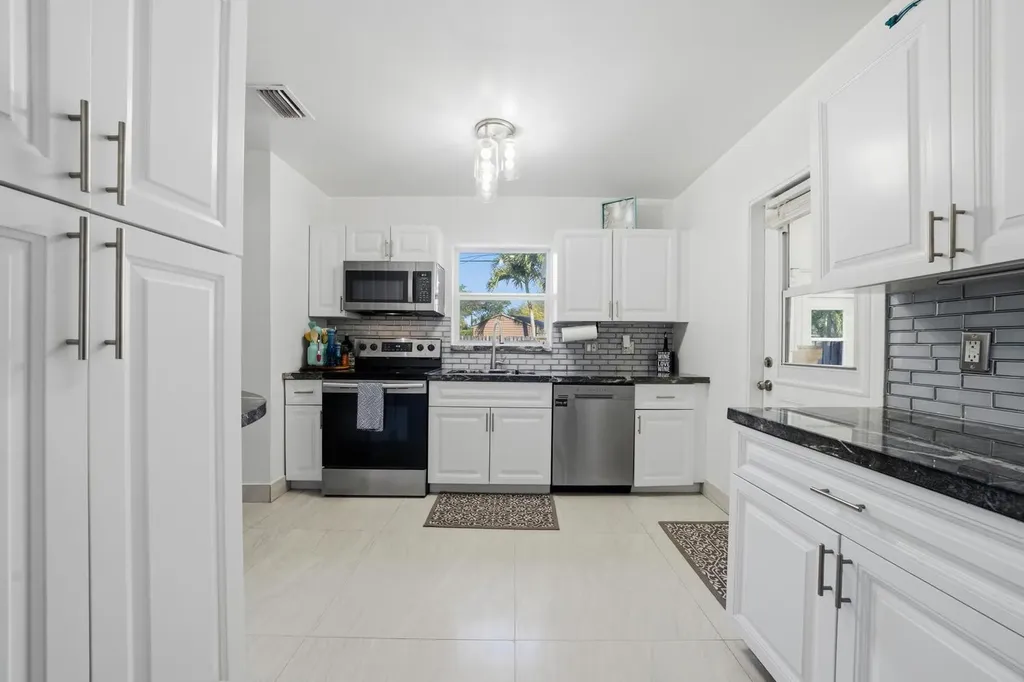 1308 SW 17th Avenue Fort Lauderdale FL 33312