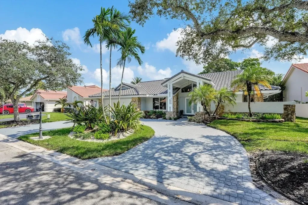 9066 NW 52nd Court Coral Springs FL 33067