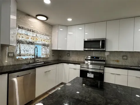 4250 NW 9th Court Coconut Creek FL 33066
