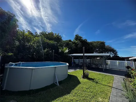 4250 NW 9th Court Coconut Creek FL 33066