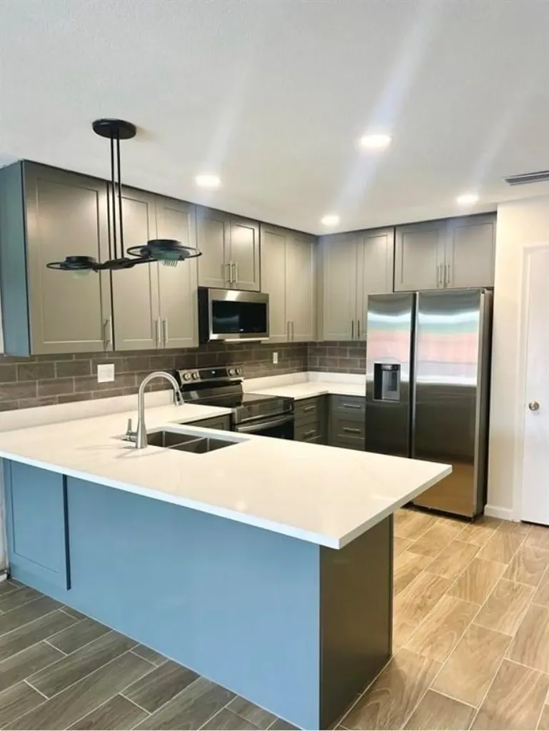 2382 NW 86th Lane Coral Springs FL 33065