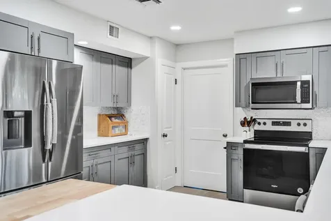 201 SE 24 Avenue Boynton Beach FL 33435