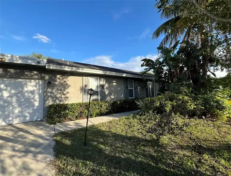 201 SE 24 Avenue Boynton Beach FL 33435