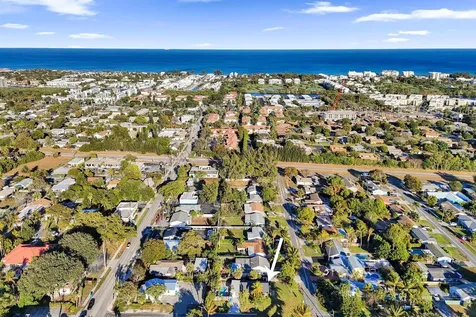 201 SE 24 Avenue Boynton Beach FL 33435