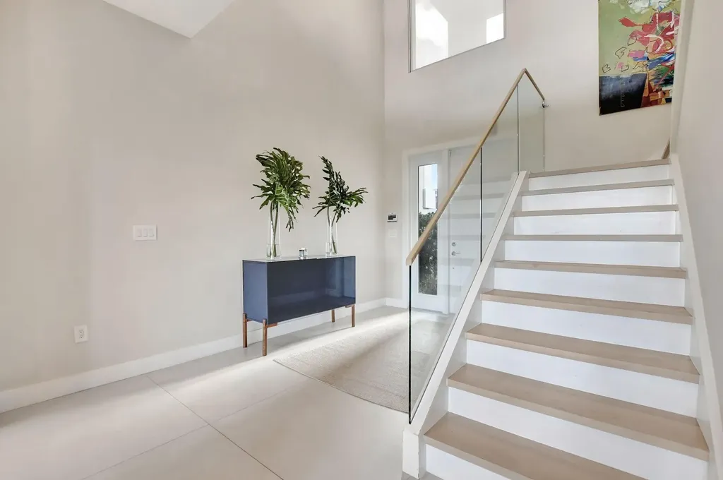 8289 Royal County Down Road Boca Raton FL 33434