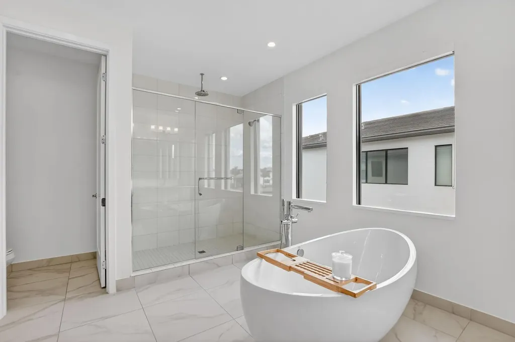 8289 Royal County Down Road Boca Raton FL 33434