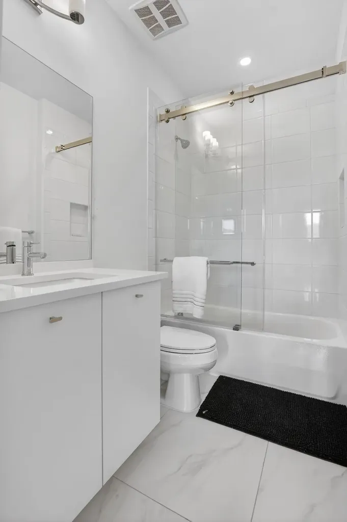 8289 Royal County Down Road Boca Raton FL 33434