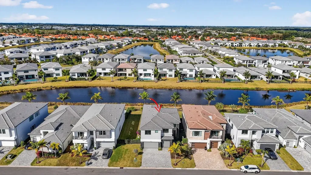 8289 Royal County Down Road Boca Raton FL 33434