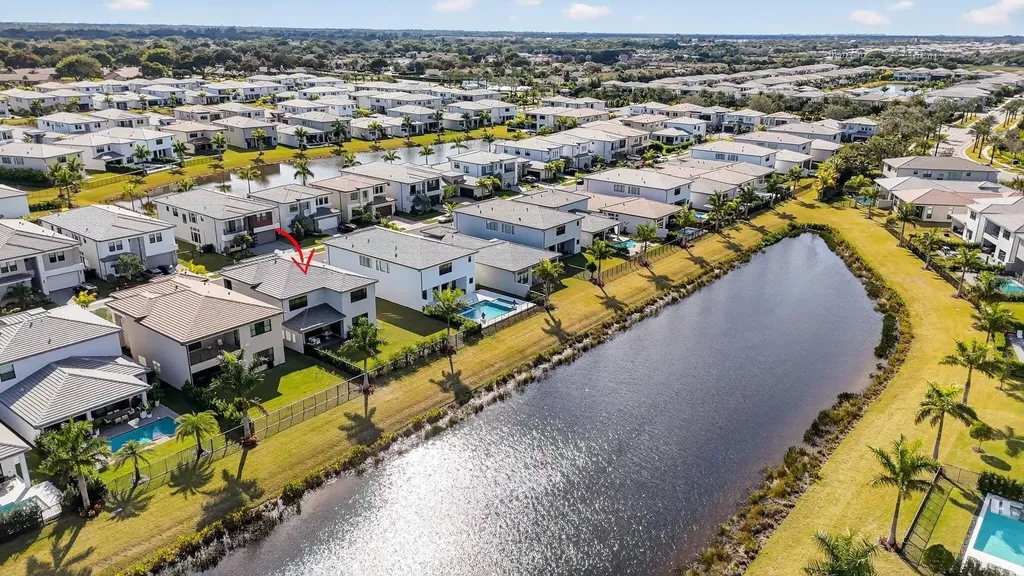 8289 Royal County Down Road Boca Raton FL 33434