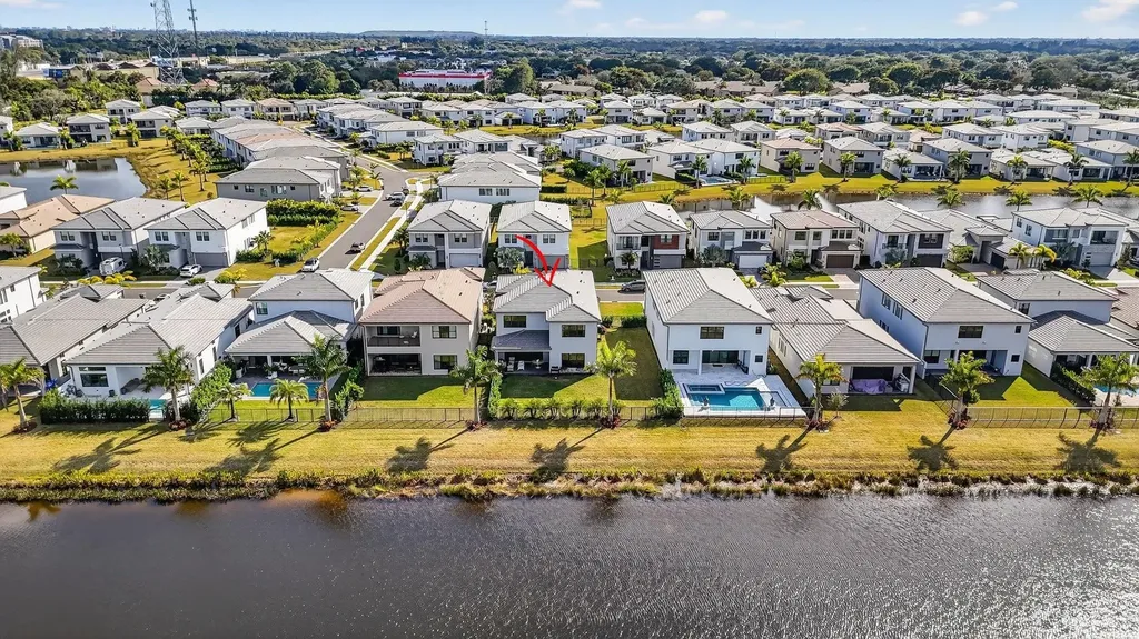 8289 Royal County Down Road Boca Raton FL 33434