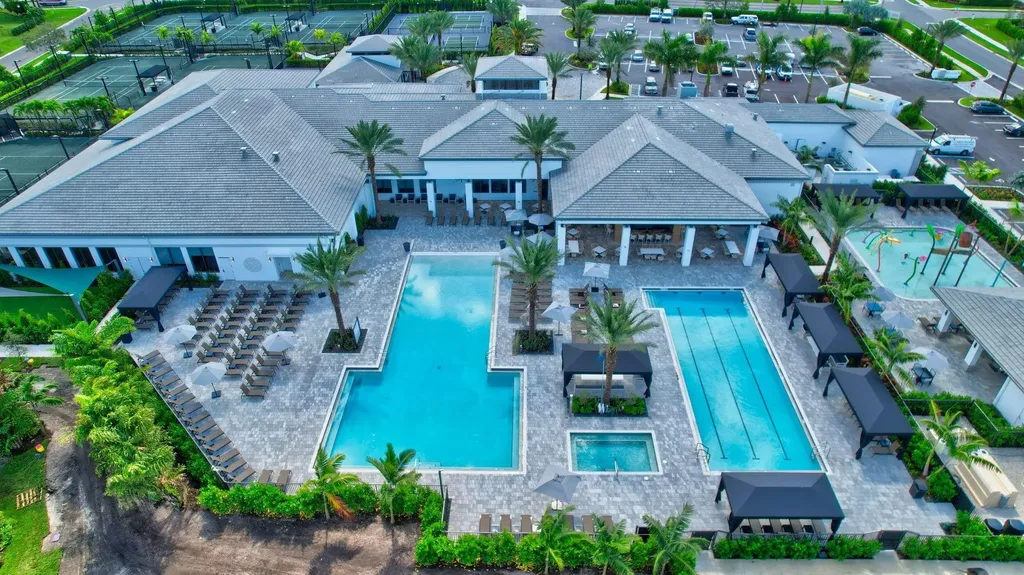 8289 Royal County Down Road Boca Raton FL 33434