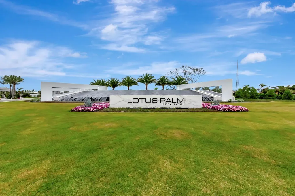 8289 Royal County Down Road Boca Raton FL 33434