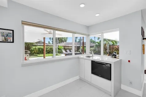 4710 NE 27th Avenue Fort Lauderdale FL 33308