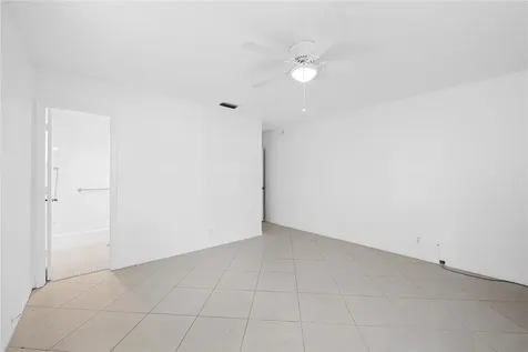 7005 NW 11th Street Margate FL 33063