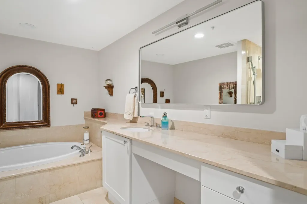 209 N Birch Road Fort Lauderdale FL 33304