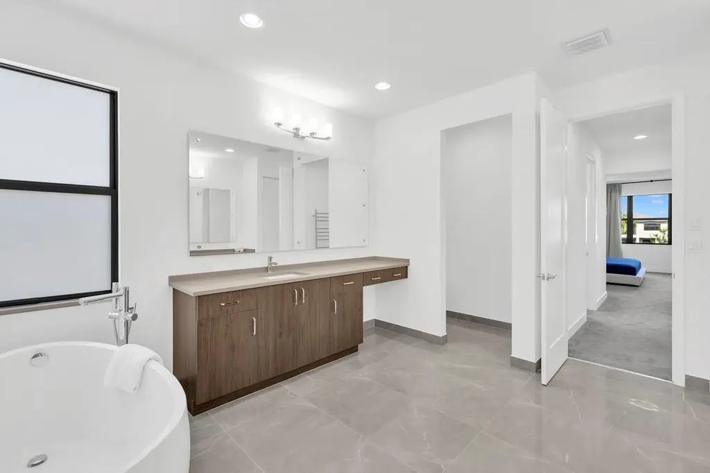 8571 Shoreacres Street Boca Raton FL 33434