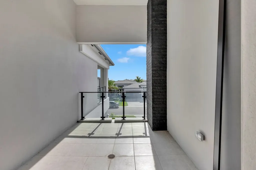 8571 Shoreacres Street Boca Raton FL 33434