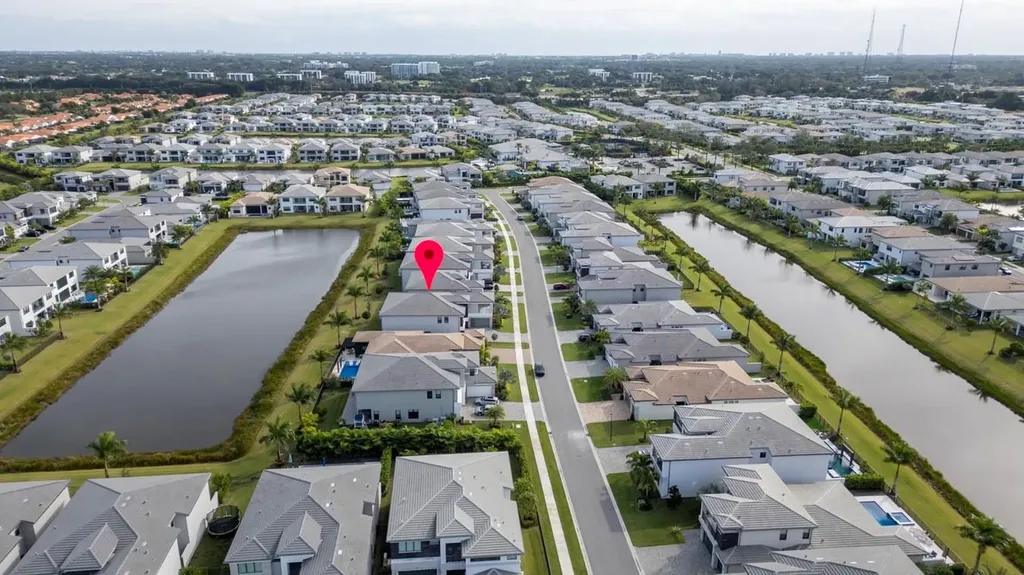 8571 Shoreacres Street Boca Raton FL 33434
