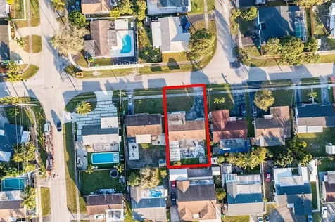2501 NW 84th Way Sunrise FL 33322