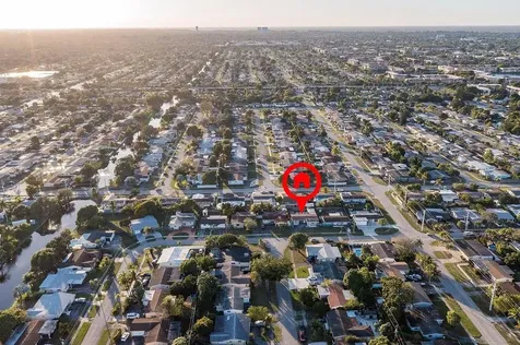 2501 NW 84th Way Sunrise FL 33322