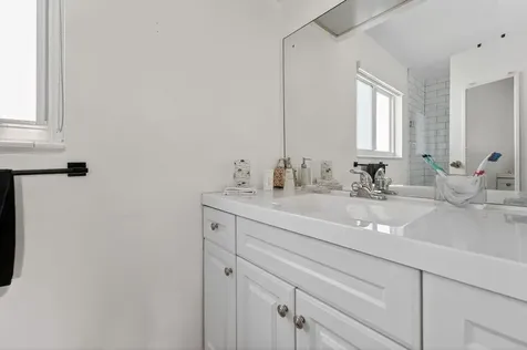 2501 NW 84th Way Sunrise FL 33322