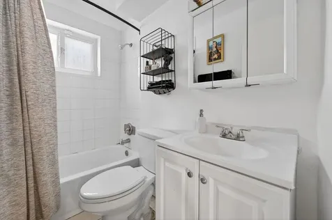 2501 NW 84th Way Sunrise FL 33322