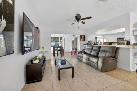 2501 NW 84th Way Sunrise FL 33322