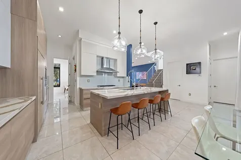 8225 Central Park Boulevard Doral FL 33166